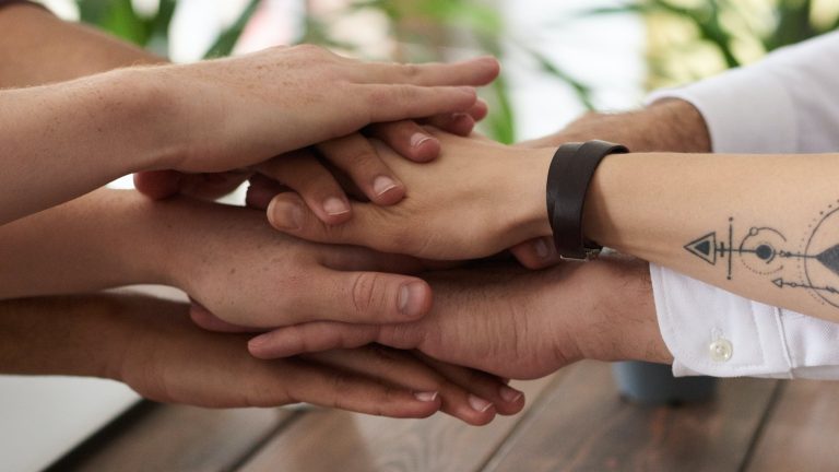 Claves para gestionar la edad en el trabajo: flexibilidad normativa, intergeneracionalidad, empleabilidad y talento senior