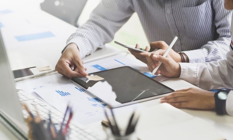 8+1 beneficios de la consultoría empresarial: ¿cómo aprovecharla?